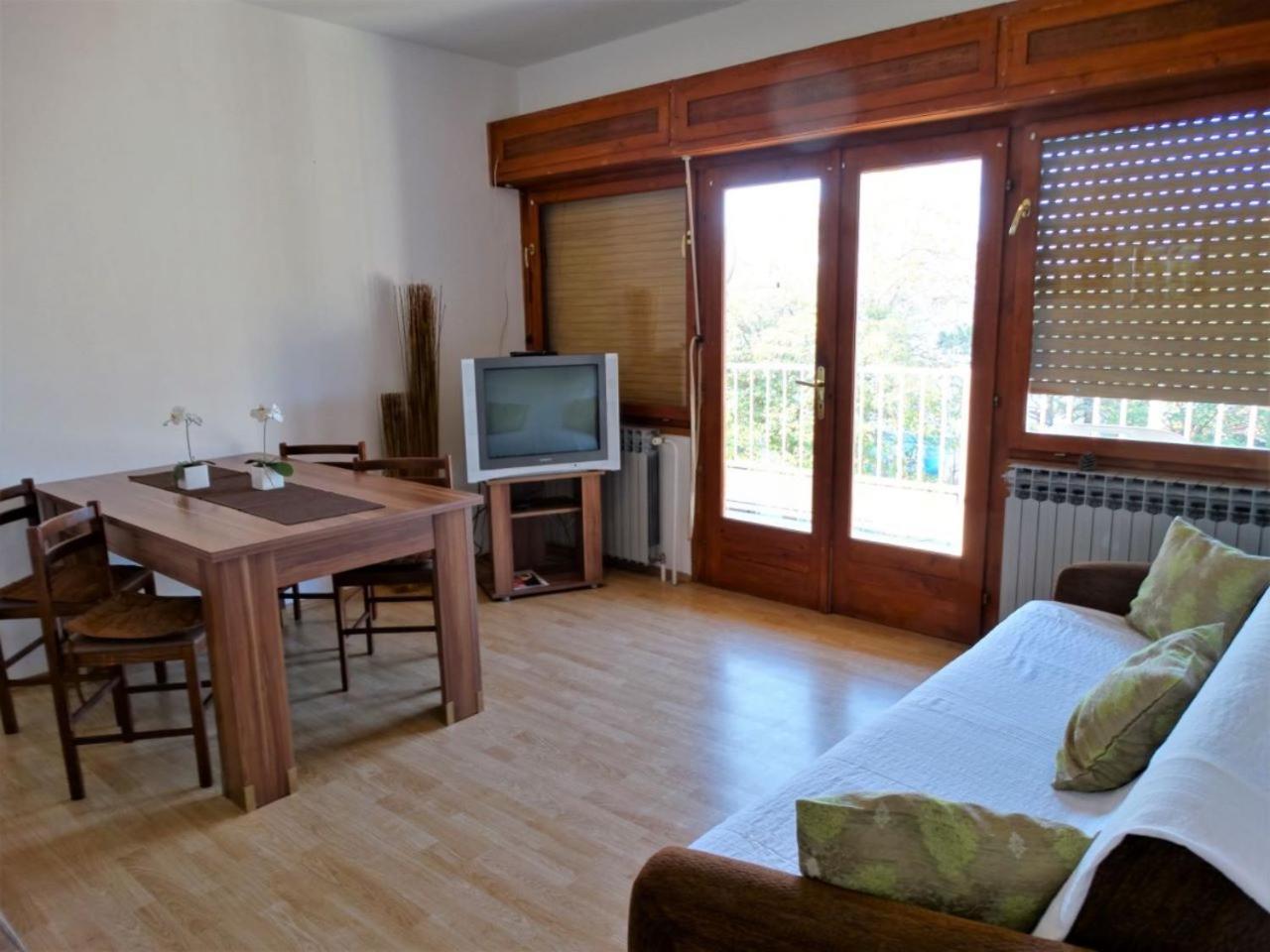 Apartamento Roni Crikvenica Exterior foto
